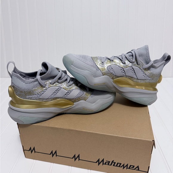 Adidas Mahomes 2 Impact FLX TF Grey/Gold Size 8.5 NIB - Picture 6 of 10